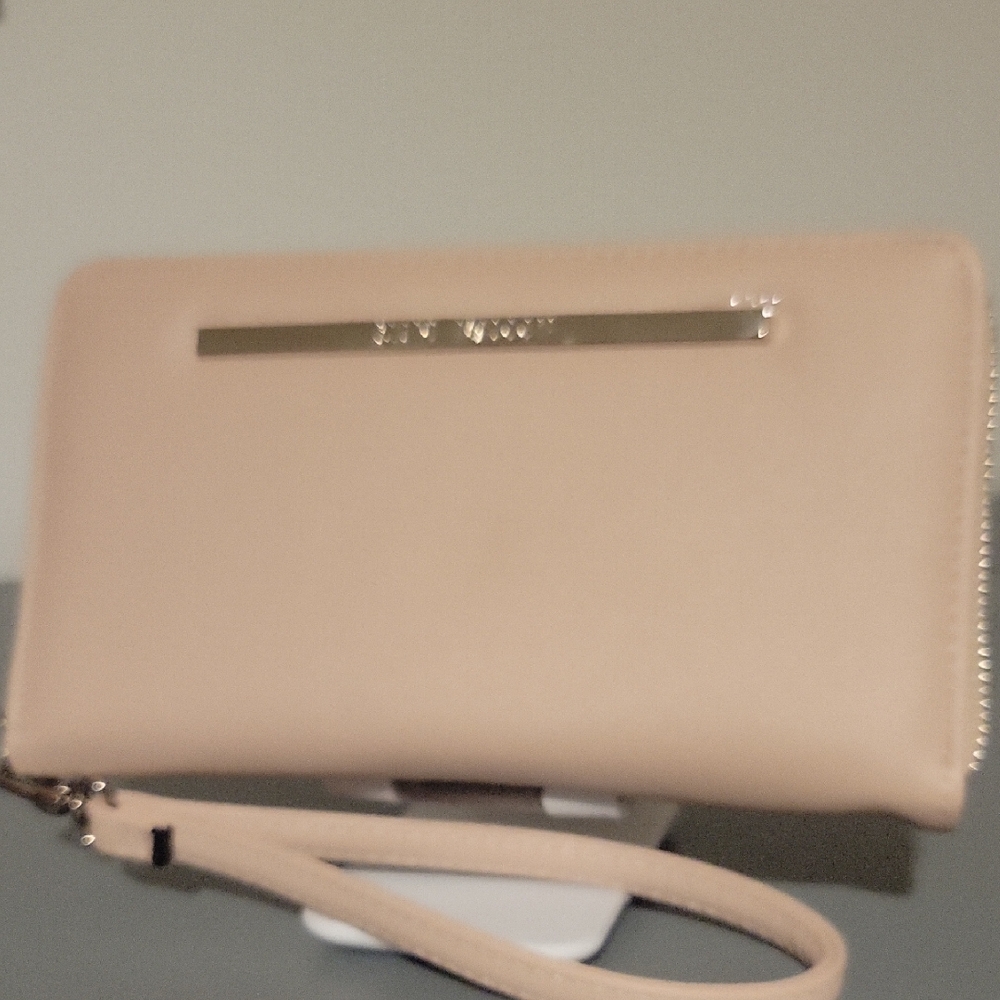 STEVE MADDEN NWOT Zip Around Wallet/Clutch